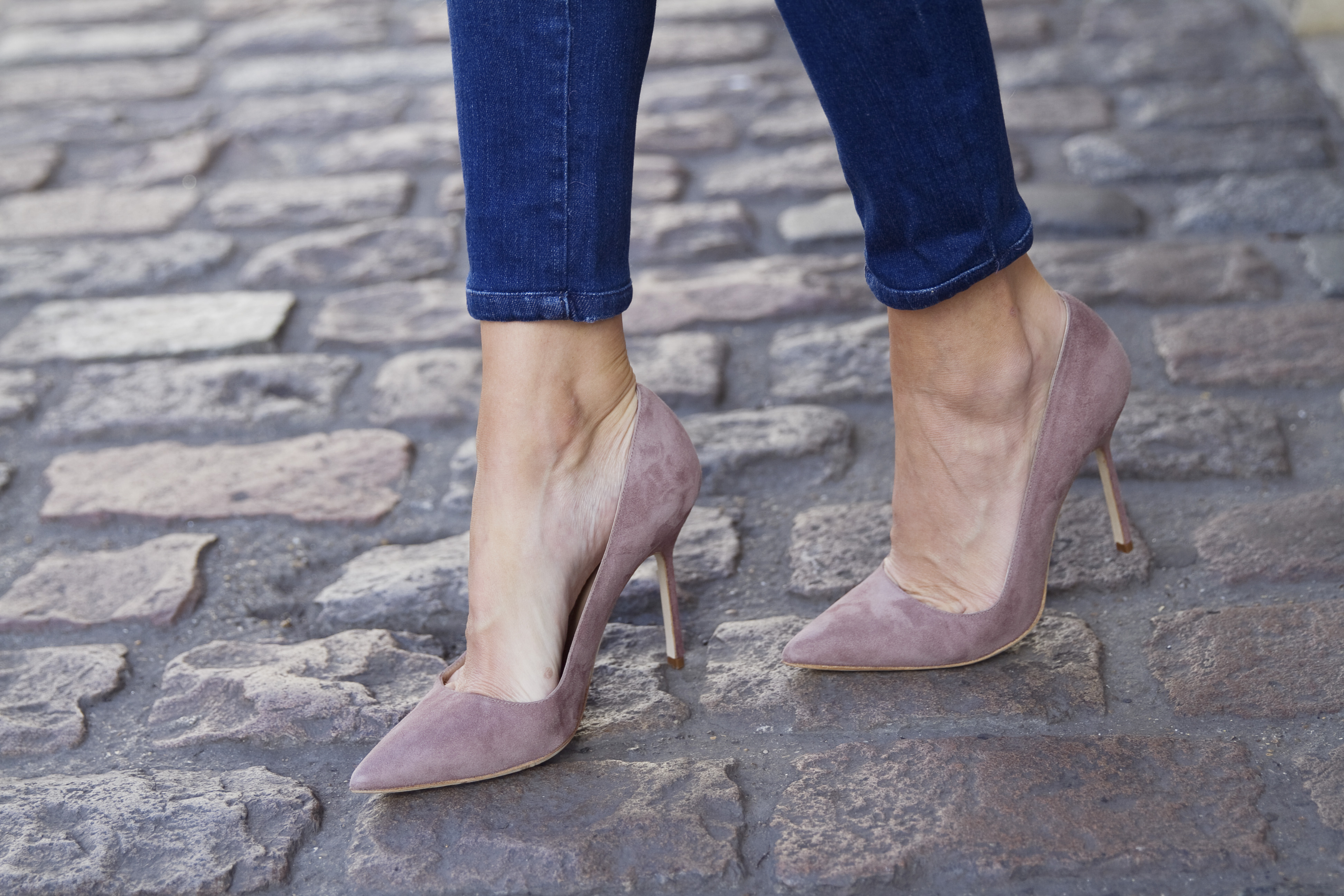 How to fix hot sale suede heels