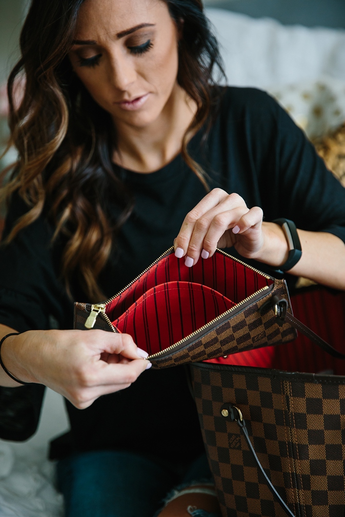 Louis Vuitton Neverfull Review: MM vs GM - Mia Mia Mine  Louis vuitton  neverfull outfit, Louis vuitton bag neverfull, Louis vuitton neverfull