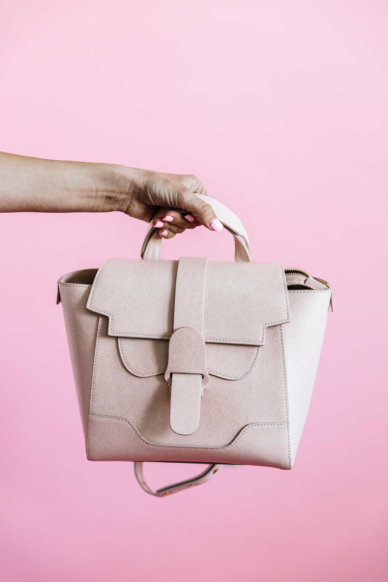 SENREVE - Talk to the hand, because my bag speaks for itself. via