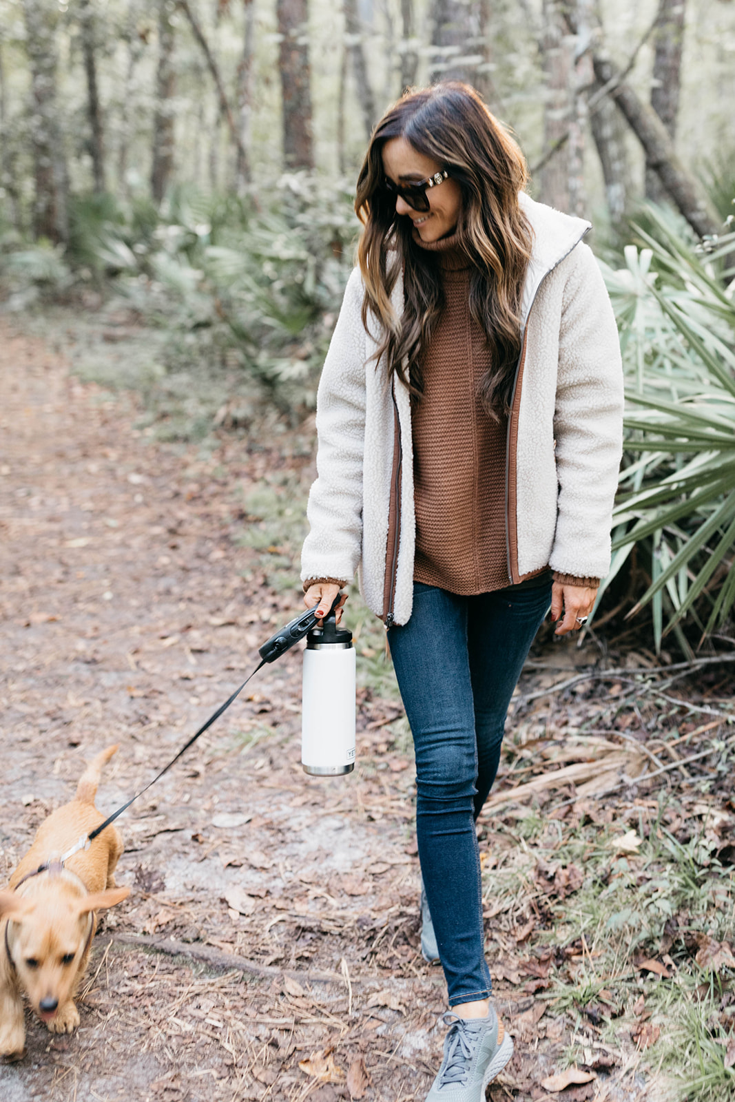 Divided outlet sky jacket