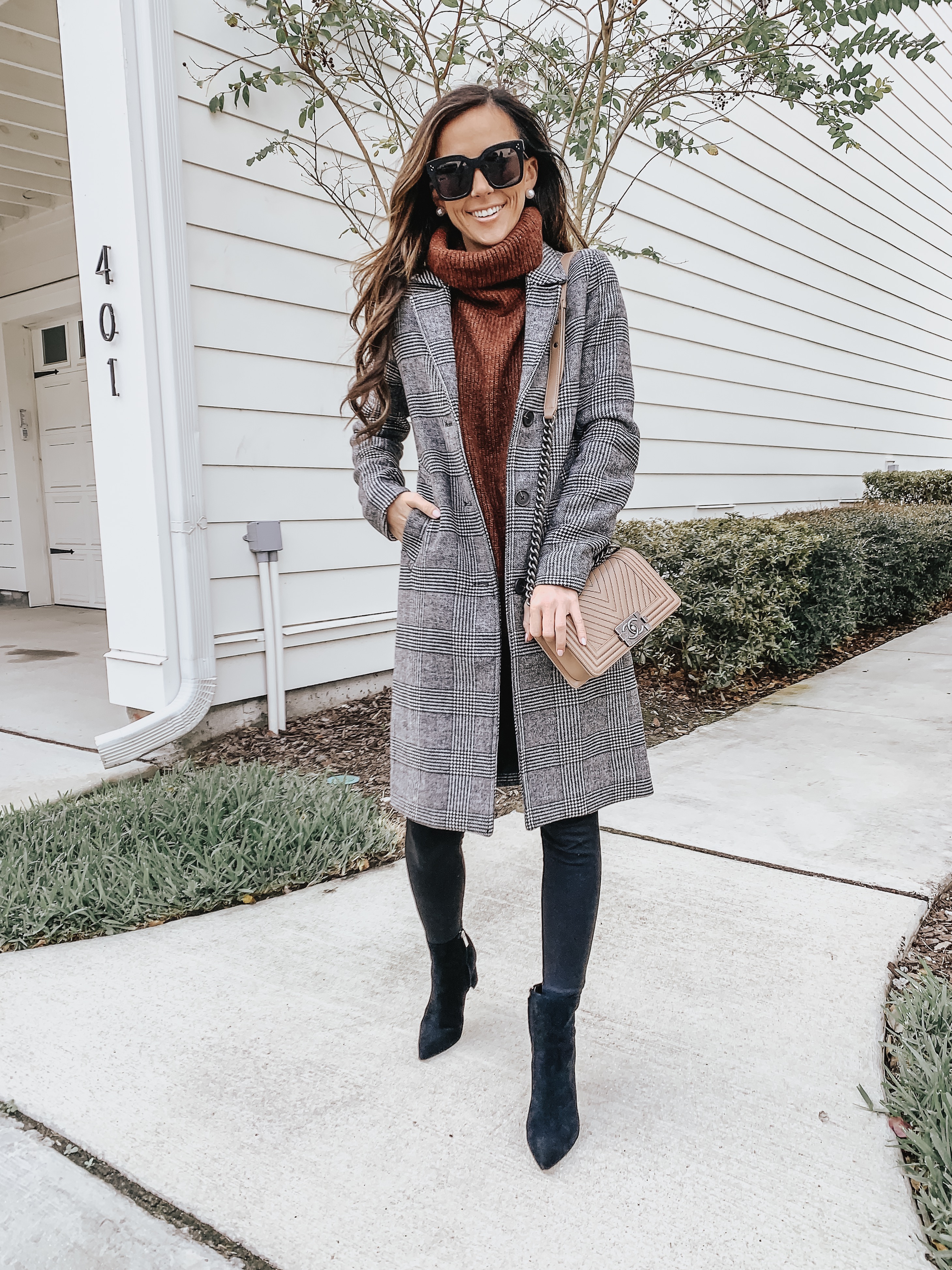 4 Thanksgiving Outfit Ideas - Loverly Grey