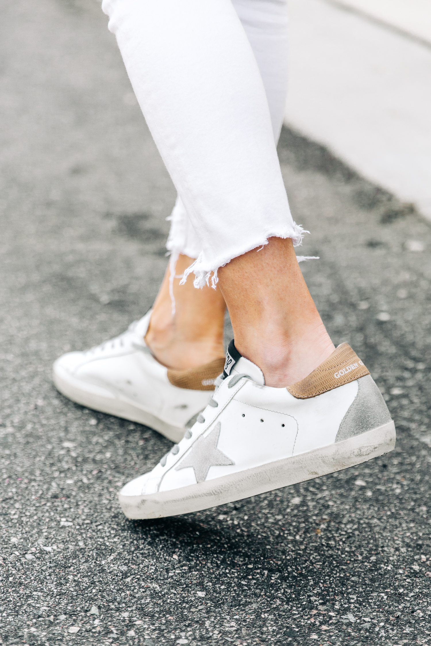 do golden goose sneakers run big