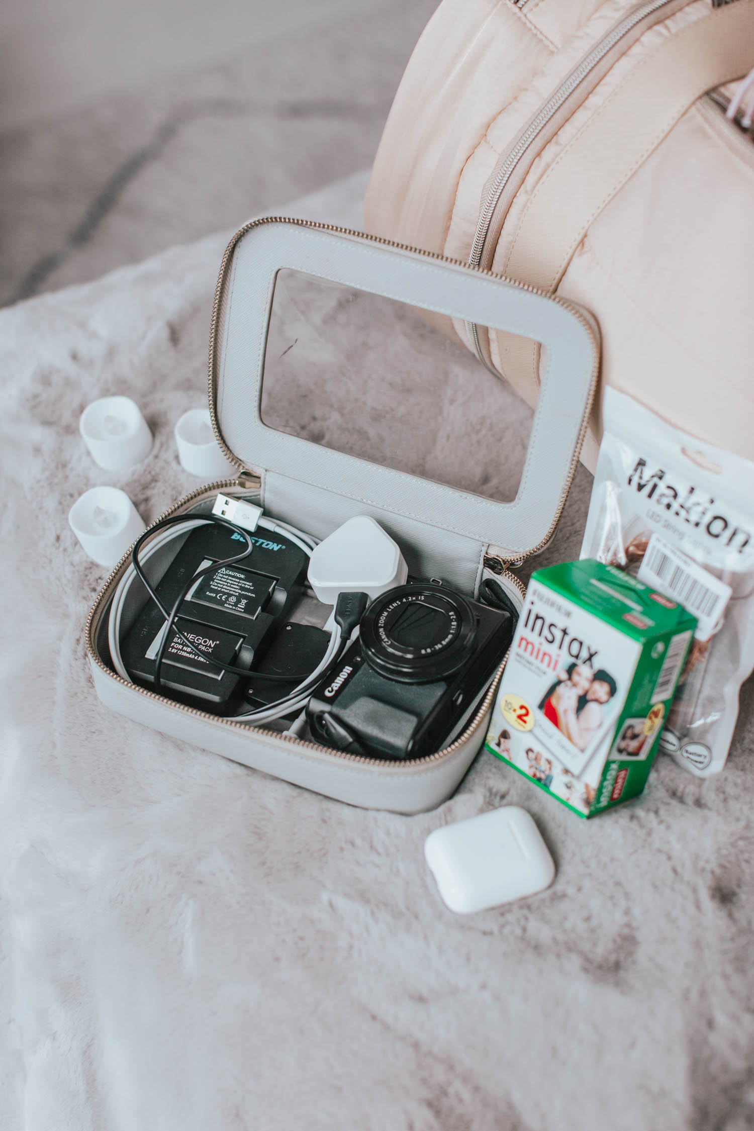 What to Pack in Your Hospital Bag - Everything I'm Packing to Prepare for  the Baby's Birth! - JetsetChristina